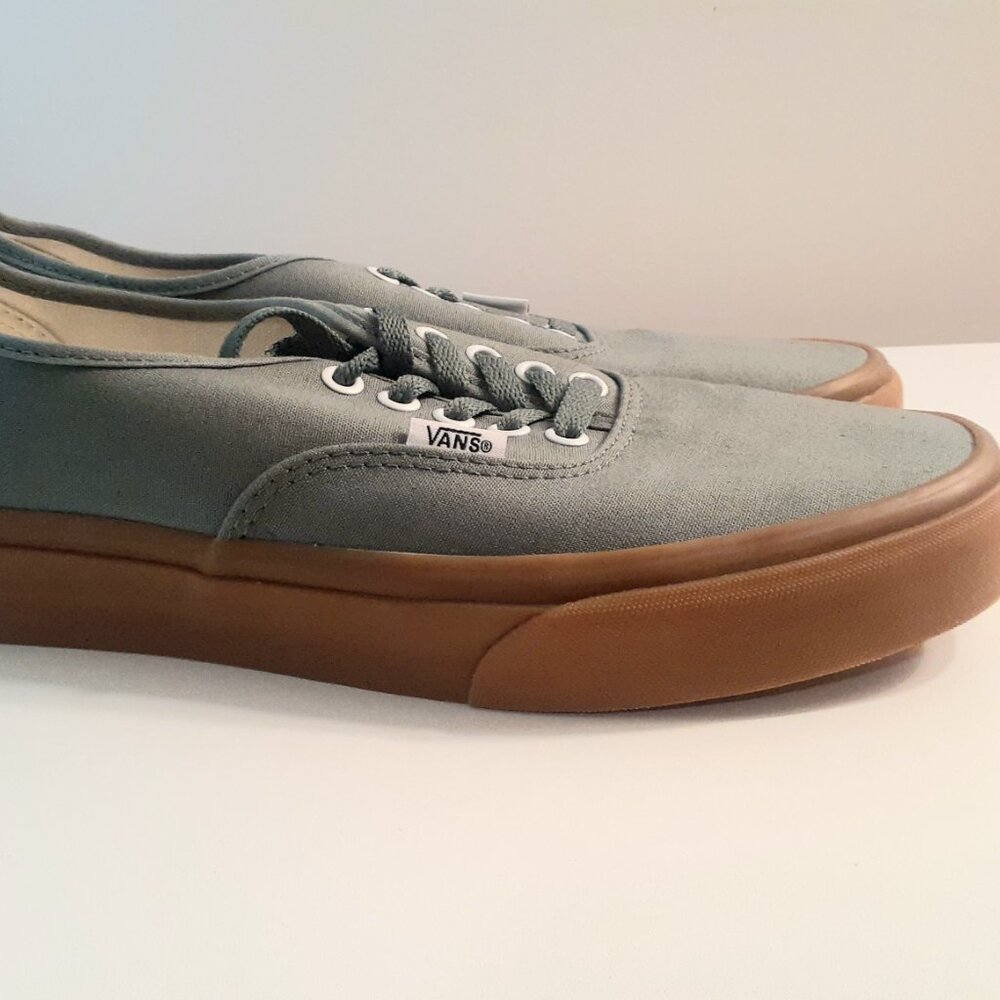 Vans Tennie shoes